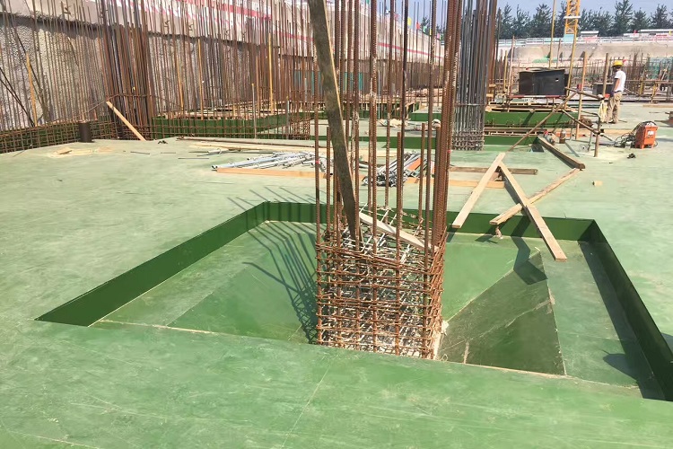 覆塑模板施工工艺标准流程与技术解析